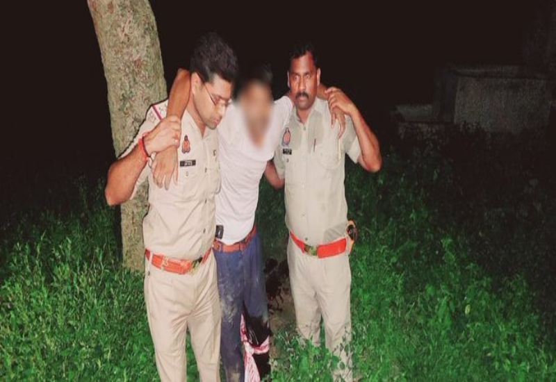 Ghazipur News, Ghazipur Police, ghazipur police encounter with wanted accused, dildar nagar RPF jawans murder, ghazipur rpf jawans murder case, gahmar police, bara kalan, आरपीएफ जवानों की मौत में वांछित अपराधी पकड़ा गया, गाजीपुर समाचार, गाजीपुर न्यूज, गाजीपुर पुलिस के साथ मुठभेड़,