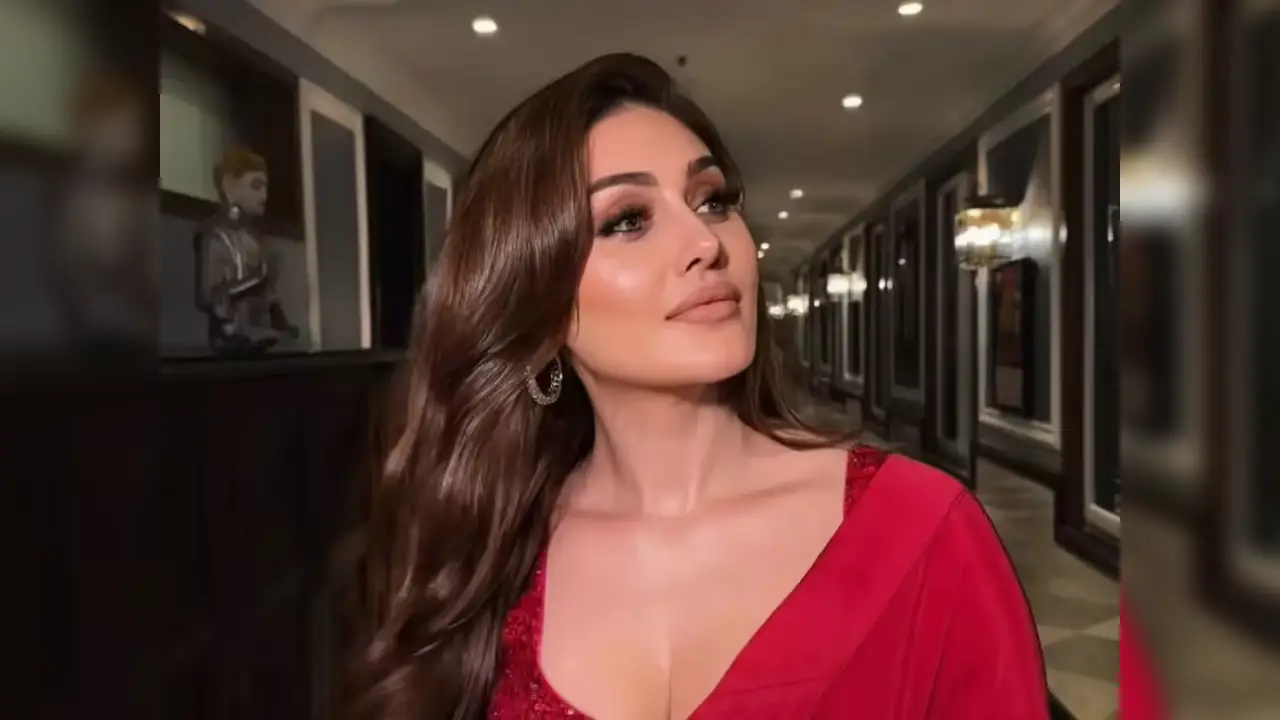 jariwala Shefali, shefali Jariwala songs, shefali jariwala latest news, shefali jariwala latest news in hindi, shefali jariwala latest news in hindi today, shefali news, shefali Instagram, shefali news death, शेफाली जरीवाला निधन, शेफाली जरीवाले के गानें, शेफाली जरीवाला की मौत का कारण,