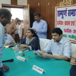 zamania news, Ghazipur news, Sampoorna Samadhan Diwas, DM Avinash Kumar, जमानियां सम्पूर्ण सामाधान दिवस, 438 शिकायतों में से 45 का निस्तारण