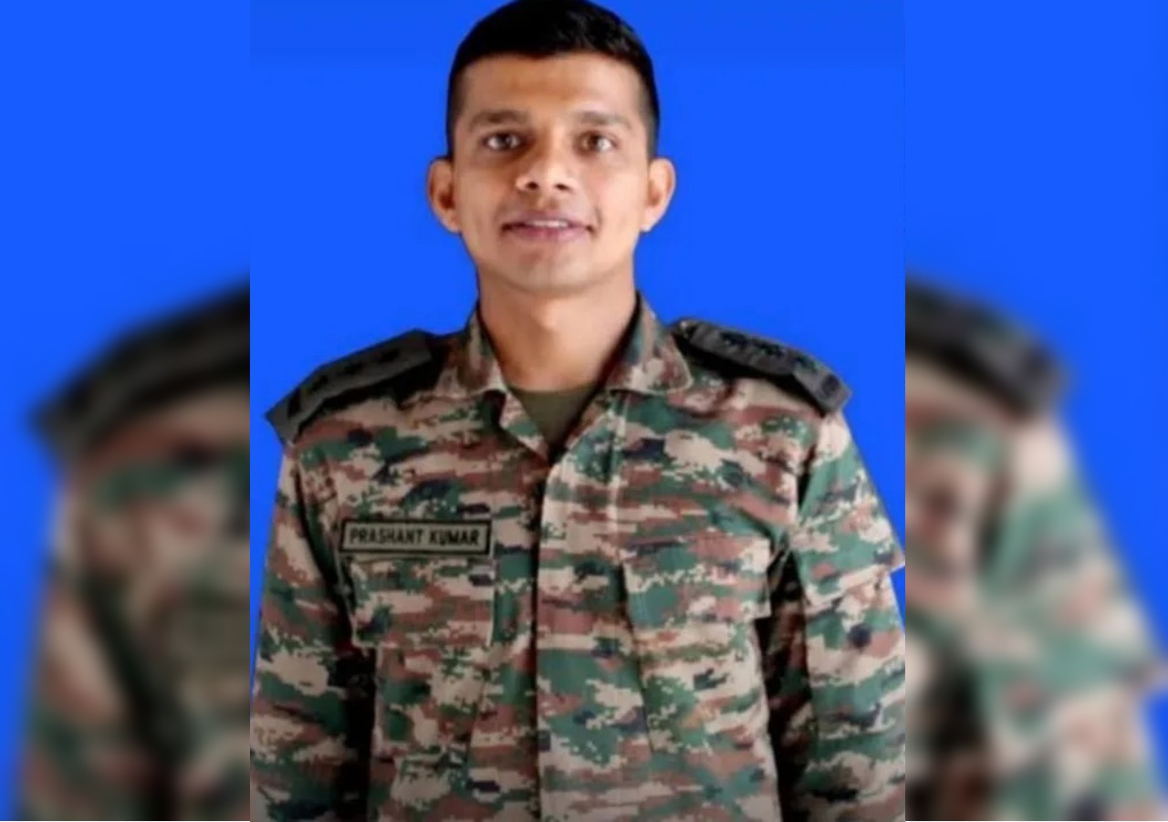 Ghazipur News, zamanai news, today Ghazipur news, Captain Prashant Chaurasia, zamania Prashant chaurasia, Dehradun Indian Army, NDA, Zamania