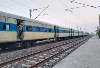 03287 train, buxar to ddu traon 03287, 03287 train status, zamania news,